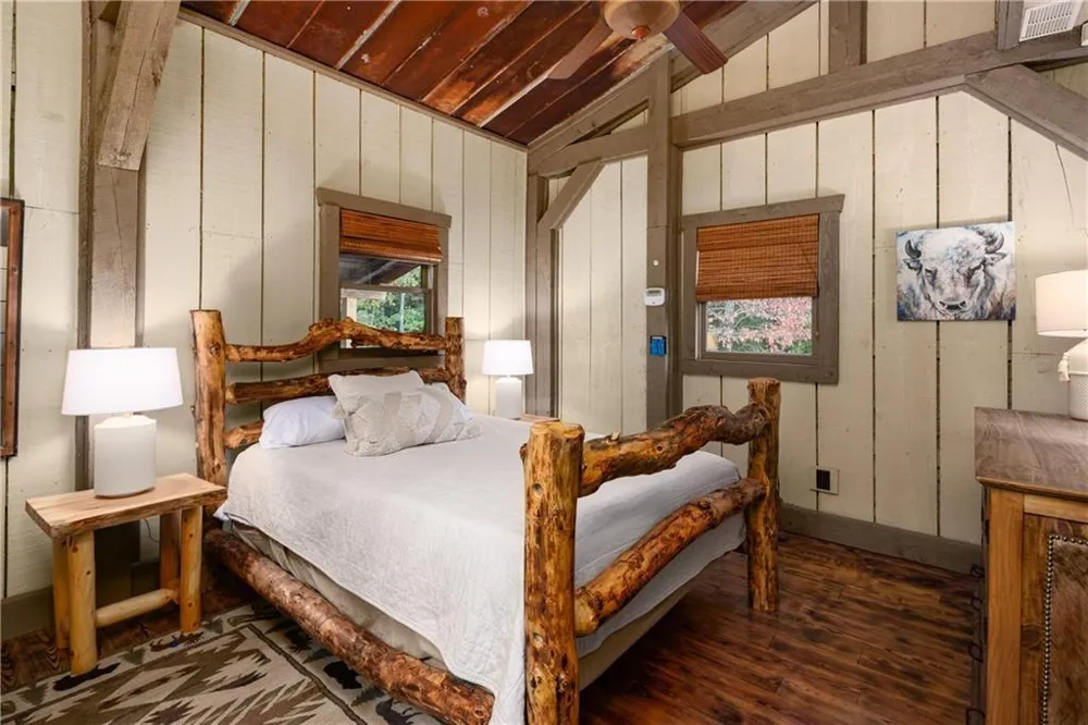 3049 Tray Mountain Road Sautee Nacoochee, GA 30157