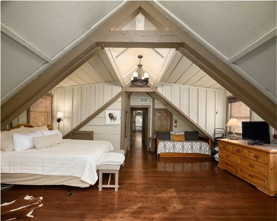 3049 Tray Mountain Road Sautee Nacoochee, GA 30157