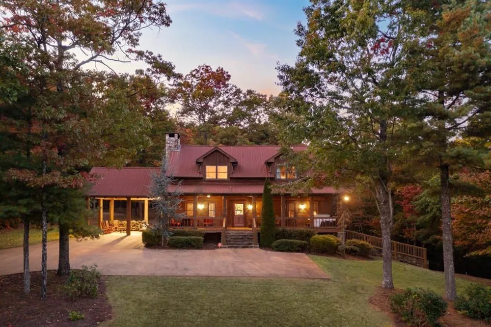 3049 Tray Mountain Road Sautee Nacoochee, GA 30157