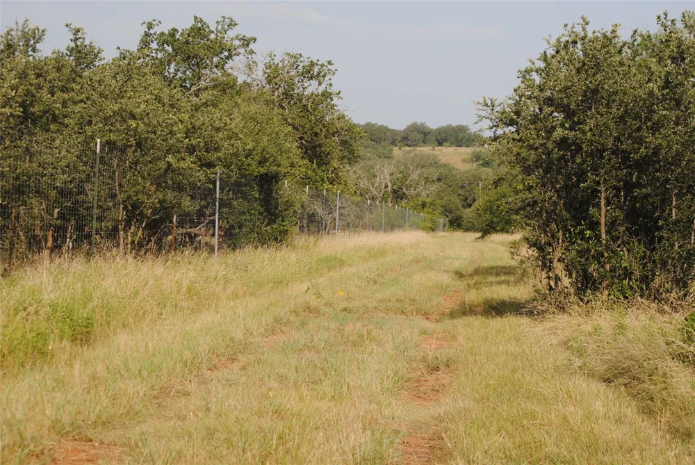 Cr 190 Comanche, TX 76442