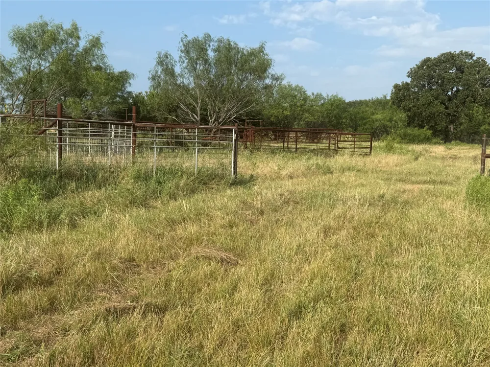 Cr 190 Comanche, TX 76442
