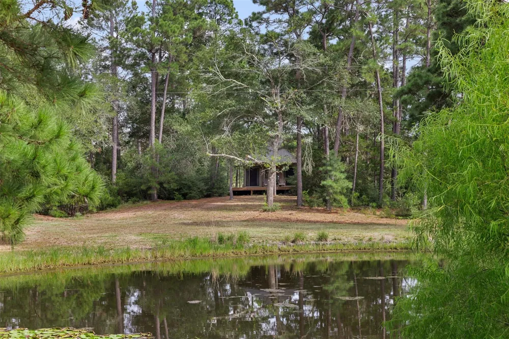 526 Piney Creek Road La Grange, TX 78945
