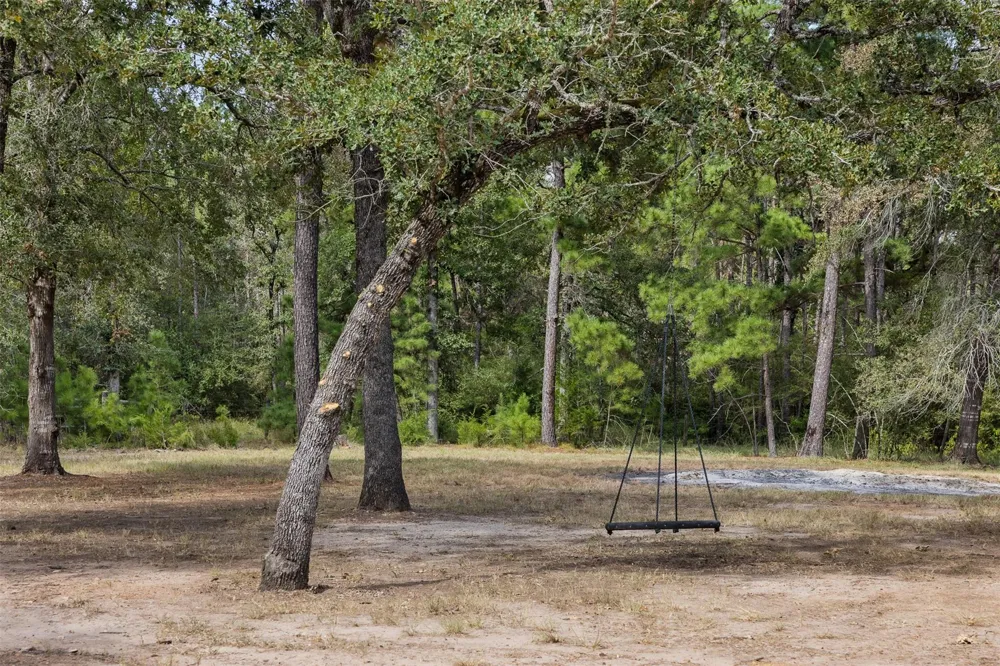 526 Piney Creek Road La Grange, TX 78945