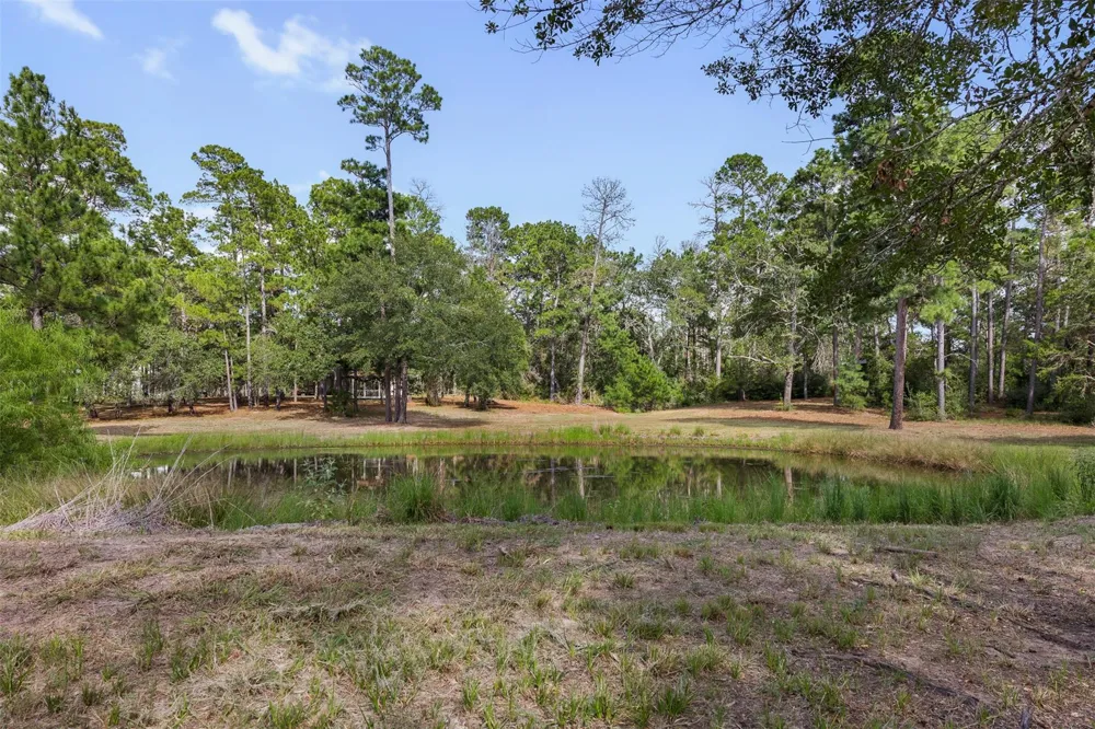 526 Piney Creek Road La Grange, TX 78945