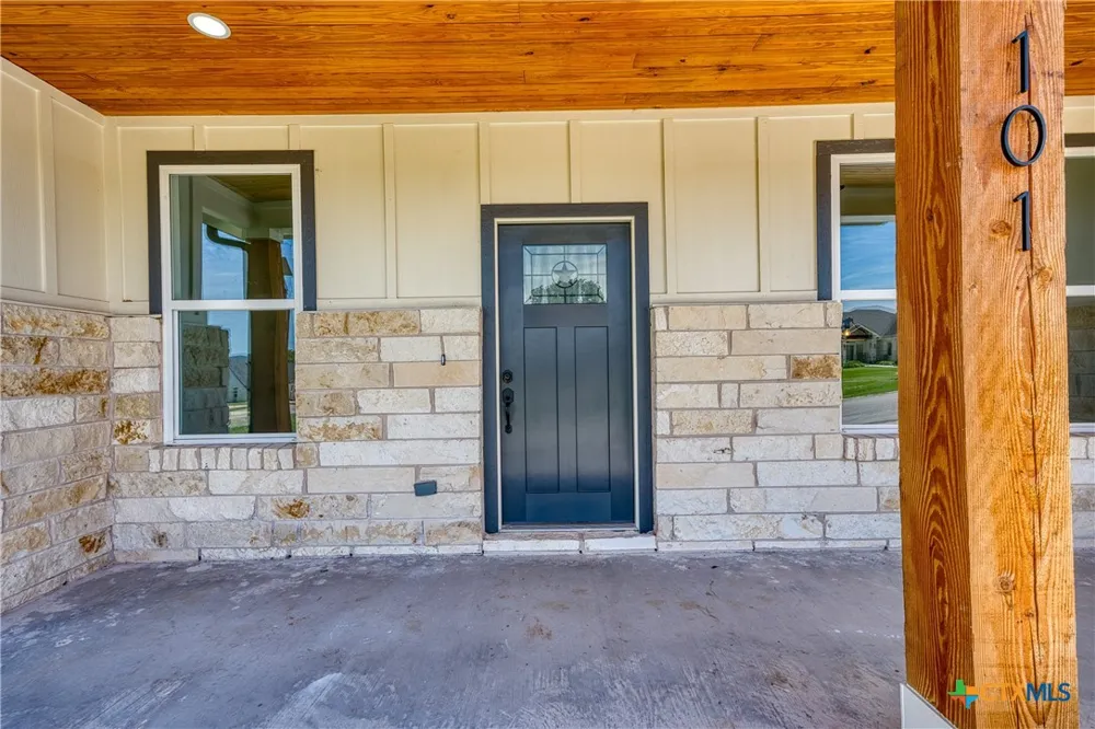 101 Olympia Hills Court Kingsland, TX 78639