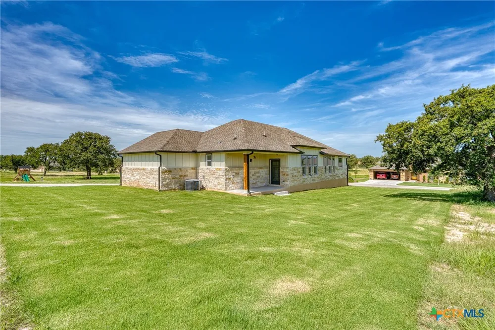 101 Olympia Hills Court Kingsland, TX 78639