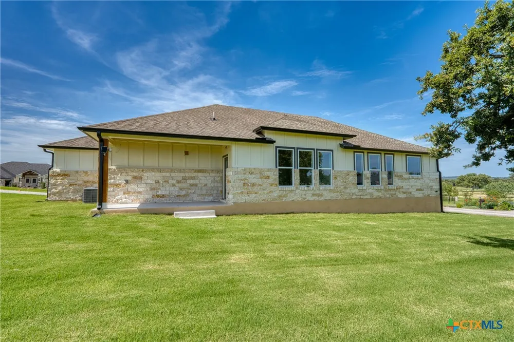 101 Olympia Hills Court Kingsland, TX 78639