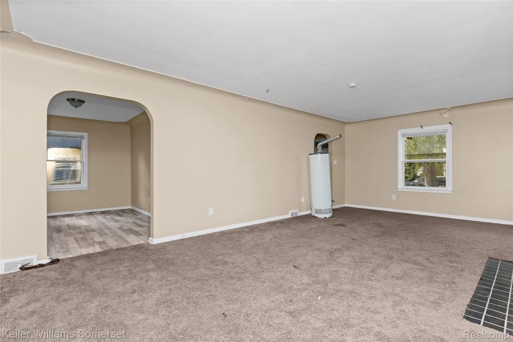 15470 Mapleridge Street Detroit City, MI 48205