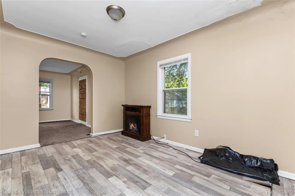 15470 Mapleridge Street Detroit City, MI 48205