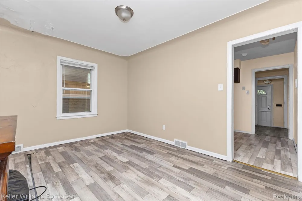 15470 Mapleridge Street Detroit City, MI 48205