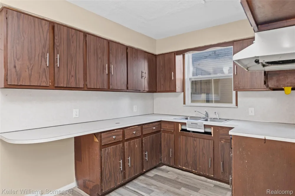15470 Mapleridge Street Detroit City, MI 48205