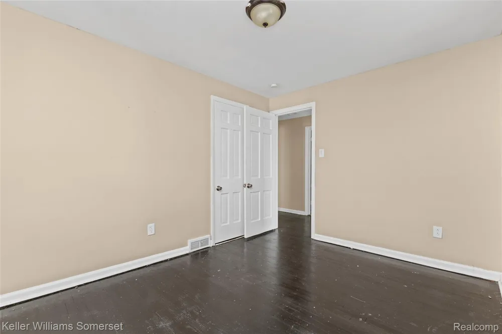 15470 Mapleridge Street Detroit City, MI 48205