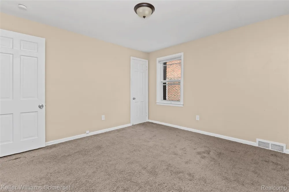 15470 Mapleridge Street Detroit City, MI 48205