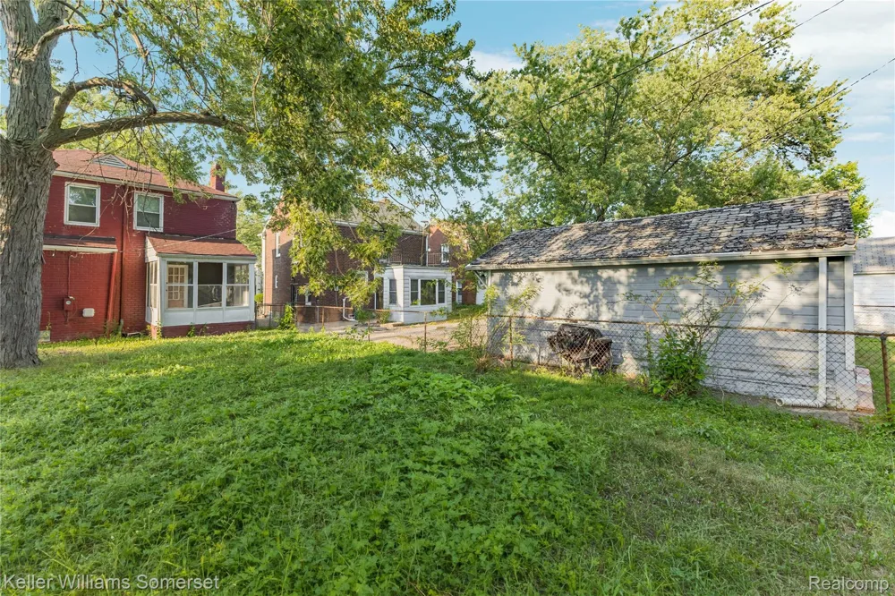 15470 Mapleridge Street Detroit City, MI 48205