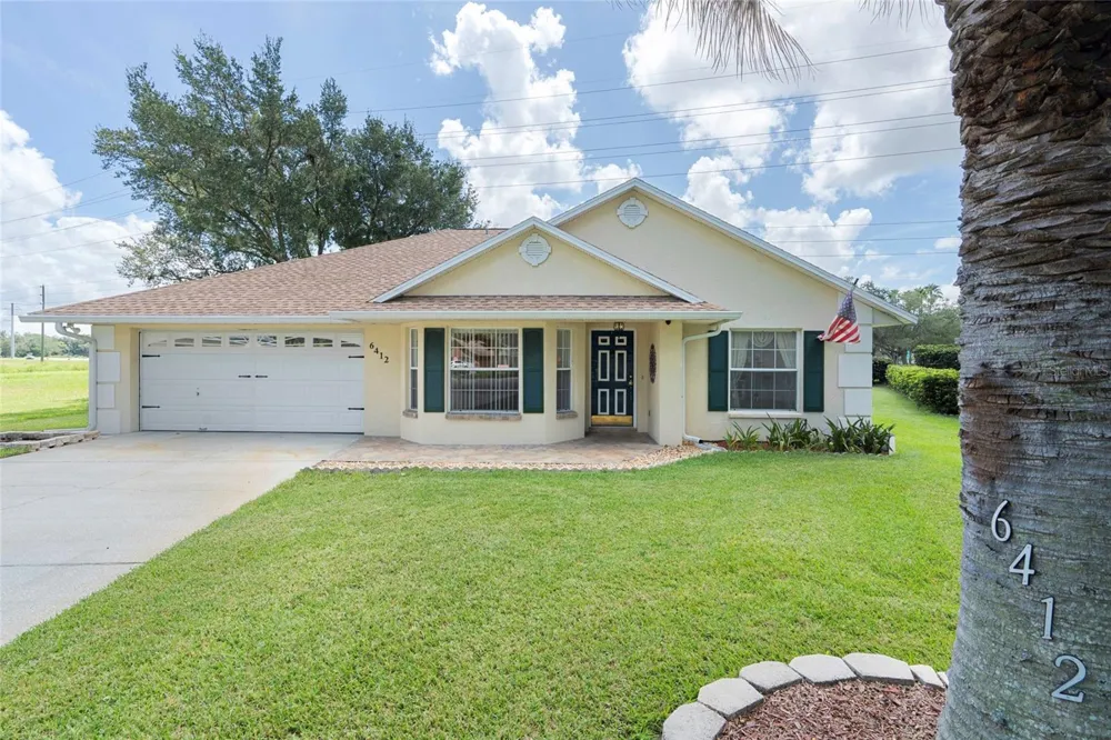 6412 LAURELWOOD DRIVE Zephyrhills, FL 33542