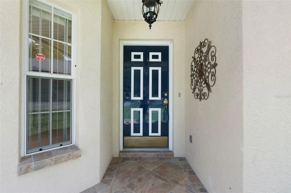 6412 LAURELWOOD DRIVE Zephyrhills, FL 33542