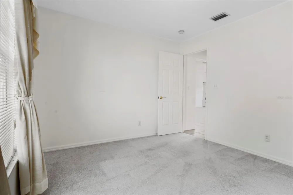 6412 LAURELWOOD DRIVE Zephyrhills, FL 33542