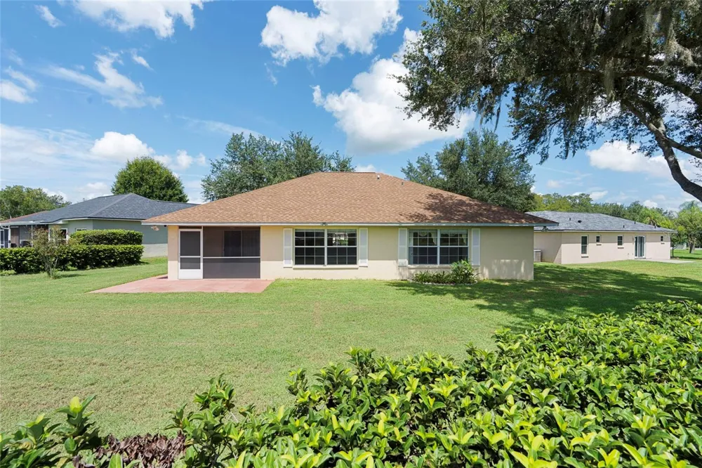 6412 LAURELWOOD DRIVE Zephyrhills, FL 33542