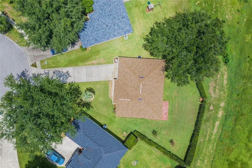 6412 LAURELWOOD DRIVE Zephyrhills, FL 33542