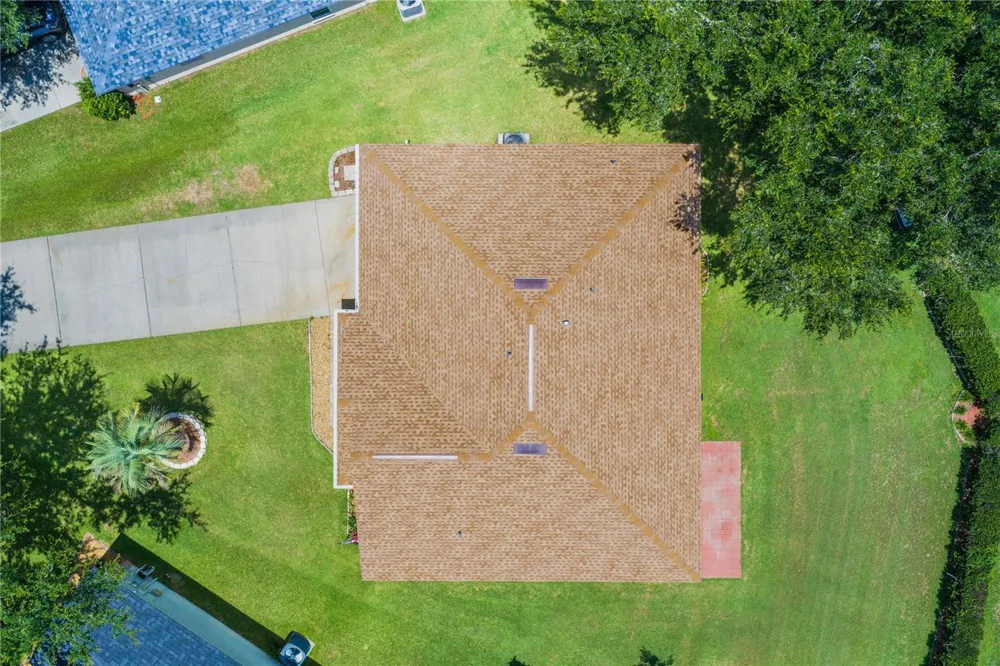6412 LAURELWOOD DRIVE Zephyrhills, FL 33542