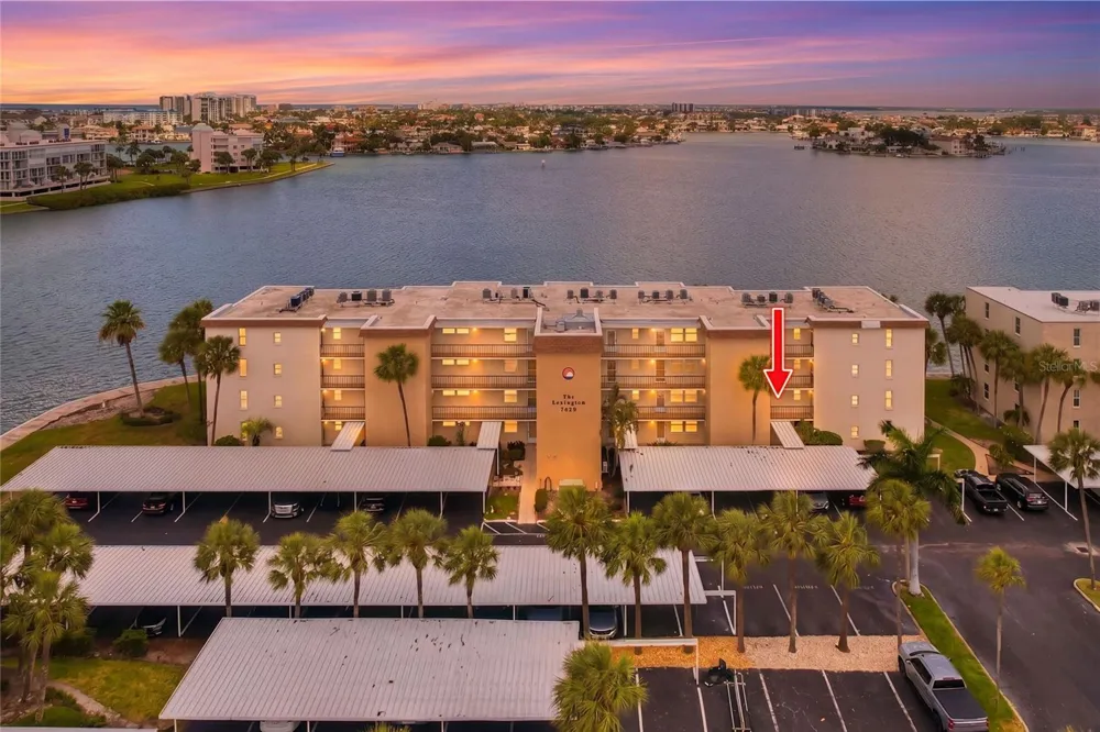 7920 SUN ISLAND DRIVE S #202 South Pasadena, FL 33707