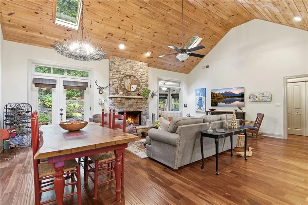 44 Shetland Trace Big Canoe, GA 30143