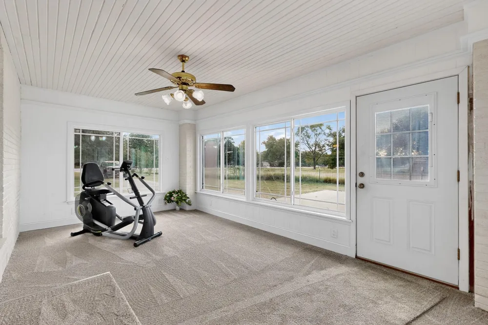1800 W Frank Street Grand Saline, TX 75140