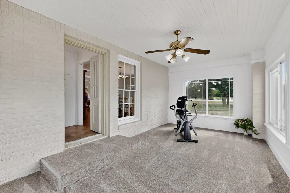 1800 W Frank Street Grand Saline, TX 75140