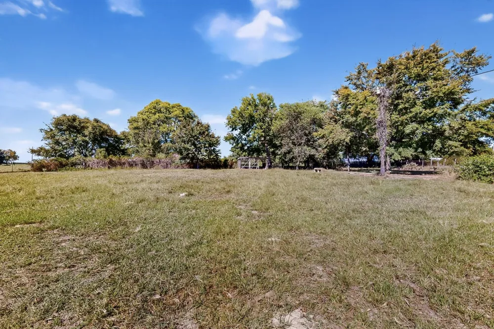 1800 W Frank Street Grand Saline, TX 75140