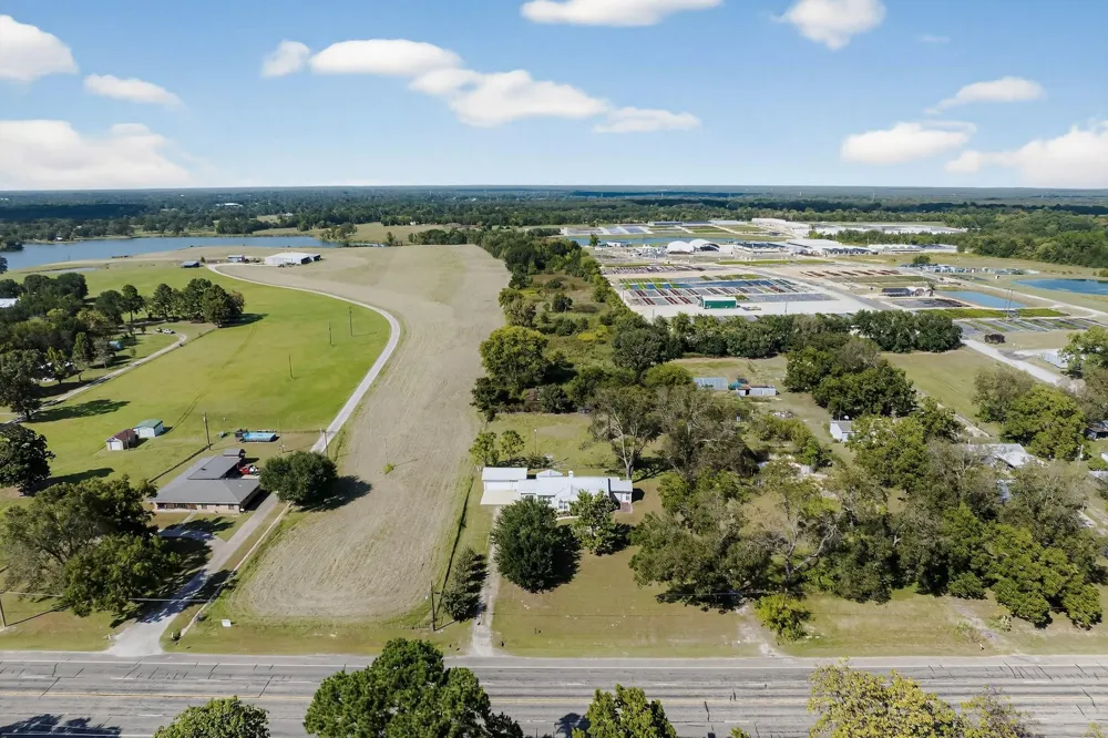 1800 W Frank Street Grand Saline, TX 75140