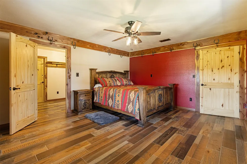 508 Hubert Cryer Road Zavalla, TX 75980