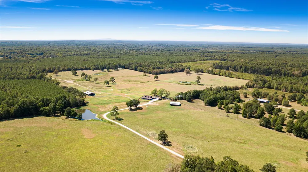 508 Hubert Cryer Road Zavalla, TX 75980
