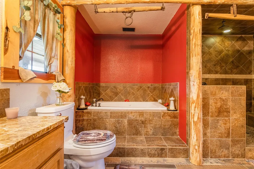 508 Hubert Cryer Road Zavalla, TX 75980