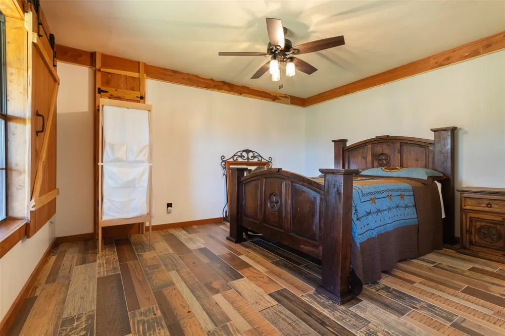 508 Hubert Cryer Road Zavalla, TX 75980