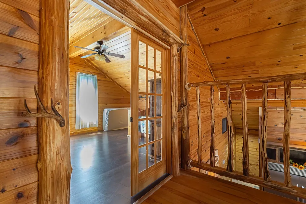 508 Hubert Cryer Road Zavalla, TX 75980