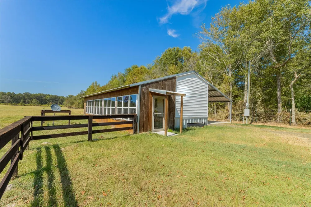 508 Hubert Cryer Road Zavalla, TX 75980