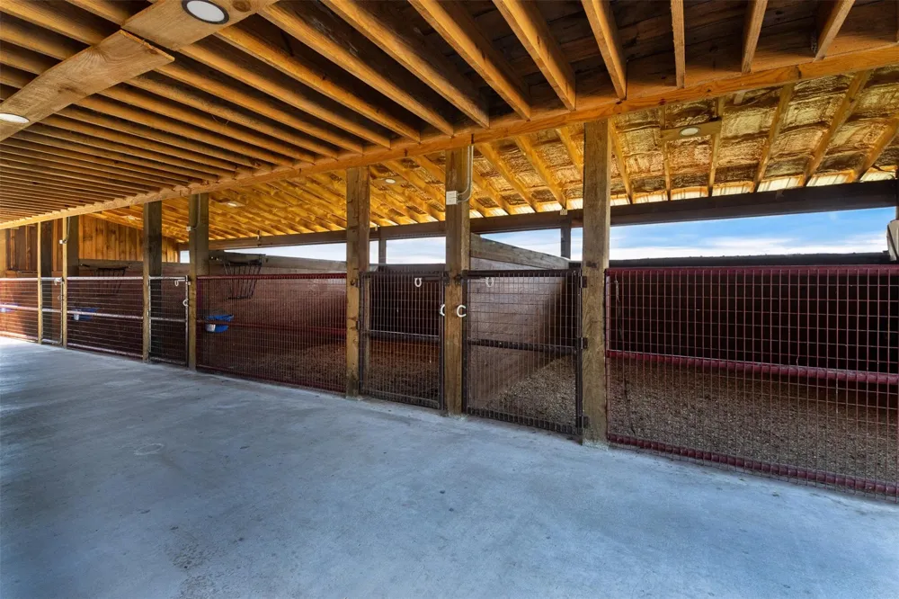 508 Hubert Cryer Road Zavalla, TX 75980