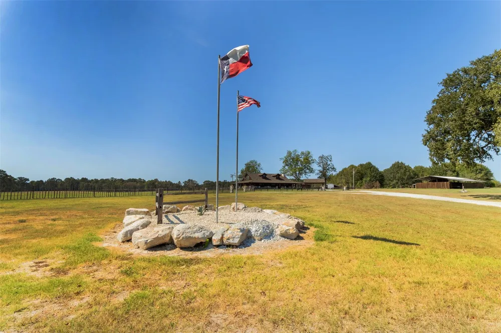 508 Hubert Cryer Road Zavalla, TX 75980
