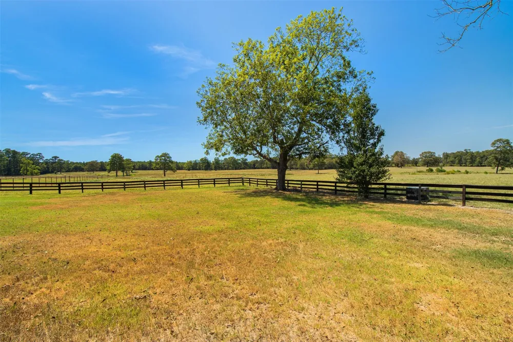 508 Hubert Cryer Road Zavalla, TX 75980