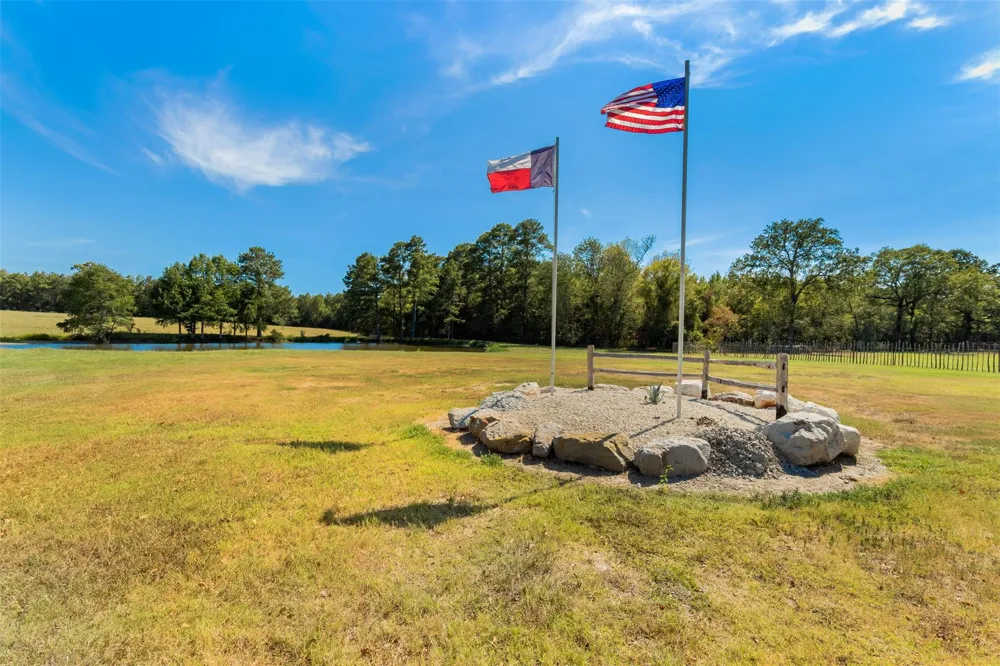 508 Hubert Cryer Road Zavalla, TX 75980