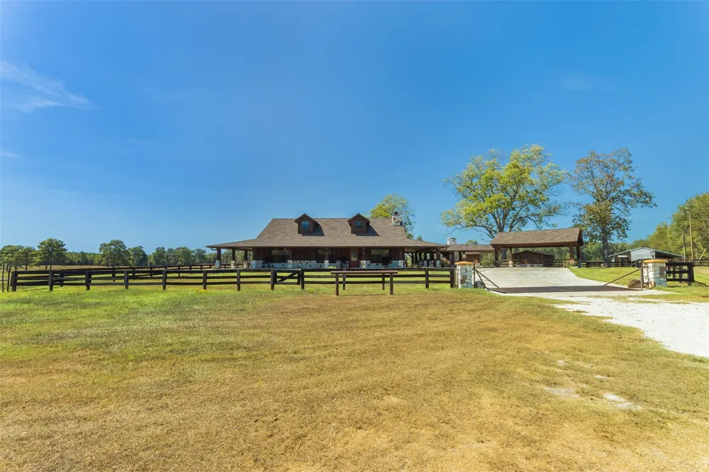 508 Hubert Cryer Road Zavalla, TX 75980