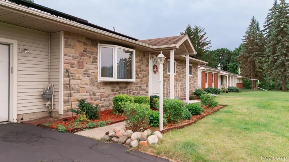 3882 Okemos Road Meridian Charter Township, MI 48864