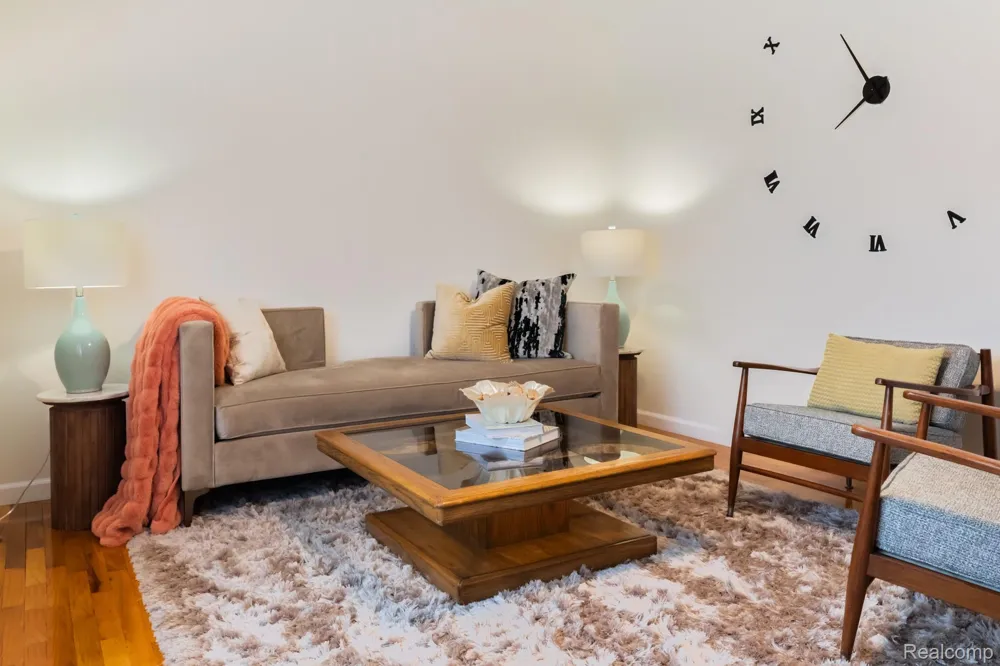 3882 Okemos Road Meridian Charter Township, MI 48864