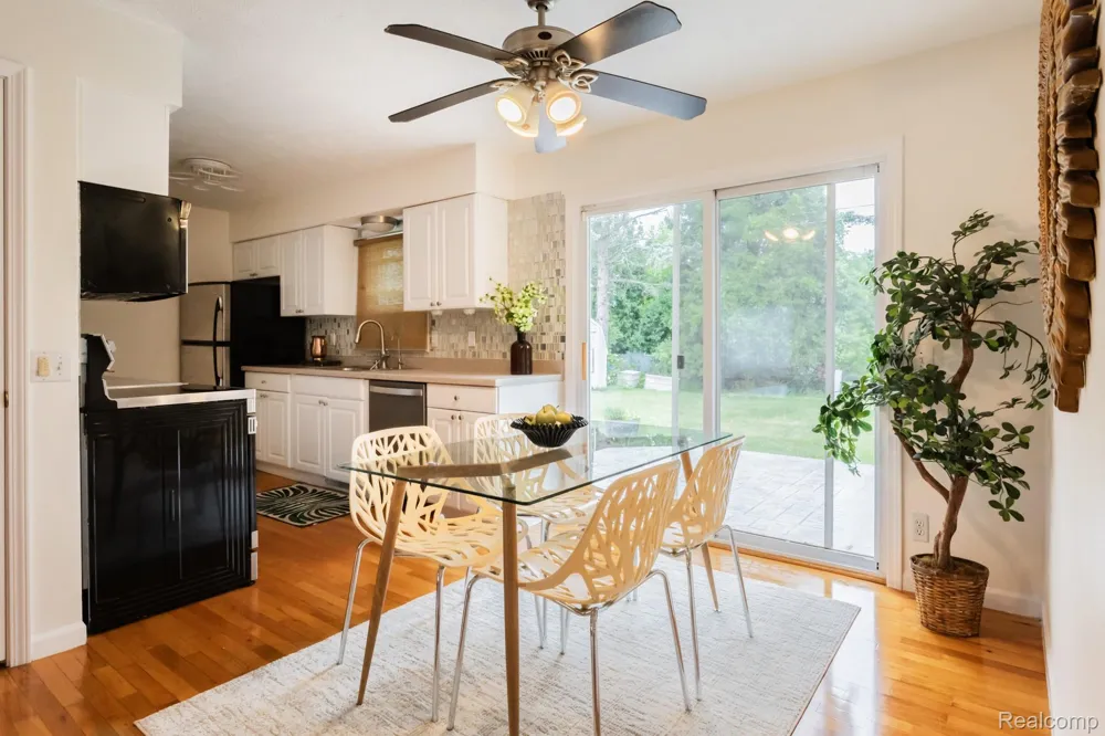 3882 Okemos Road Meridian Charter Township, MI 48864
