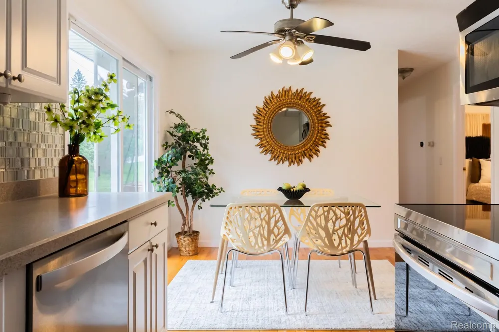 3882 Okemos Road Meridian Charter Township, MI 48864