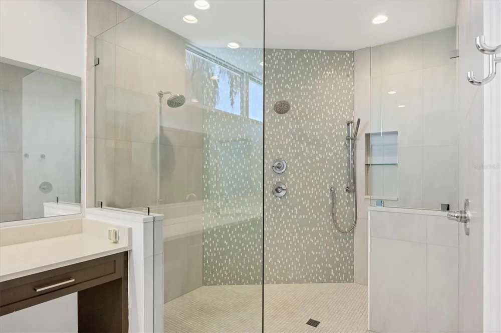 5801 GULF OF MEXICO DRIVE Longboat Key, FL 34228