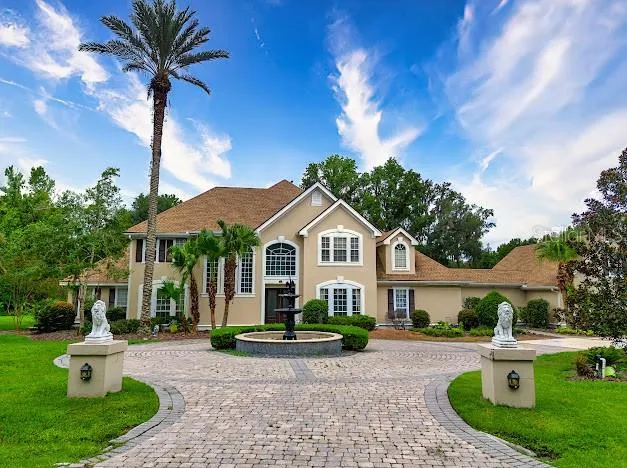 6823 NW 52ND LANE Gainesville, FL 32653