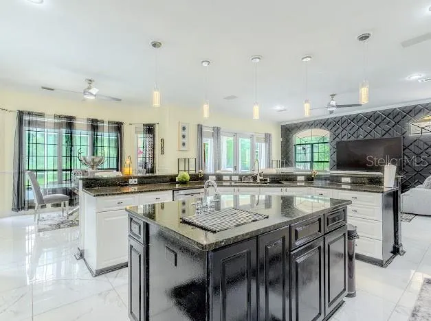 6823 NW 52ND LANE Gainesville, FL 32653