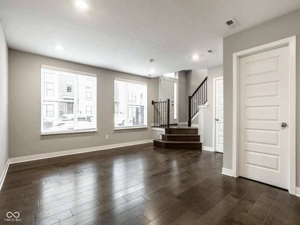 11581 Fulham Street Carmel, IN 46032