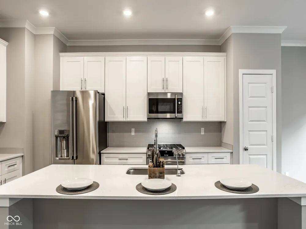 11581 Fulham Street Carmel, IN 46032